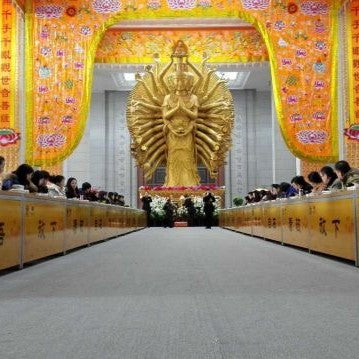 1-Day Qianling Mausoleum & Famen Temple Private Tour