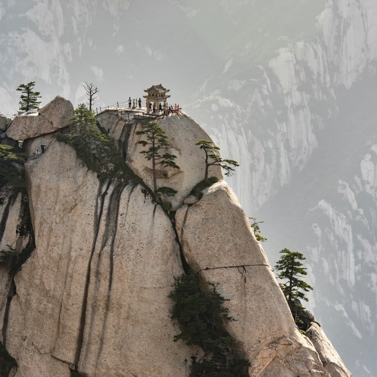 3-Day Xi’an Highlights: Warriors, Waterfall & Mount Hua
