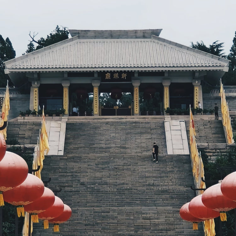 3-Day Xi’an Highlights: Warriors, Waterfall & Mount Hua