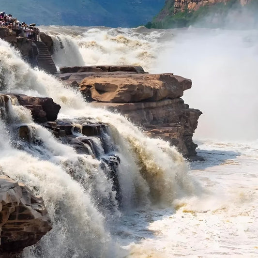 1-Day Hukou Waterfall & Yellow Emperor’s Mausoleum Tour