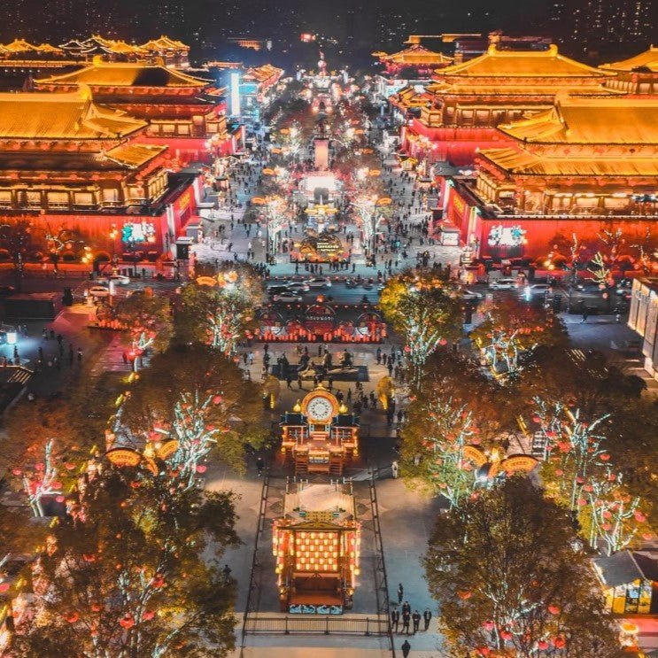 Central street night scene of Xi'an Tang cultural town