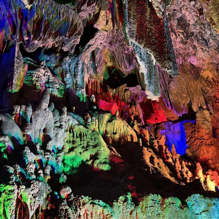 Natural multicolored karst cave landscape for Guilin private sightseeing trip