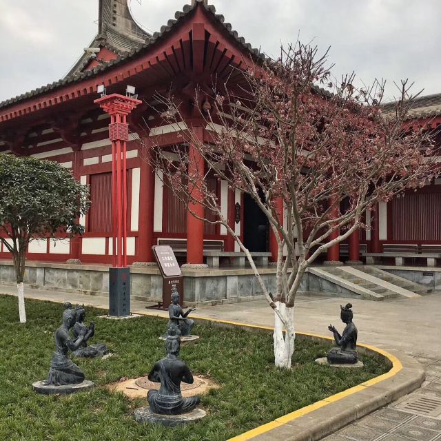 1-Day Qianling Mausoleum & Famen Temple Private Tour