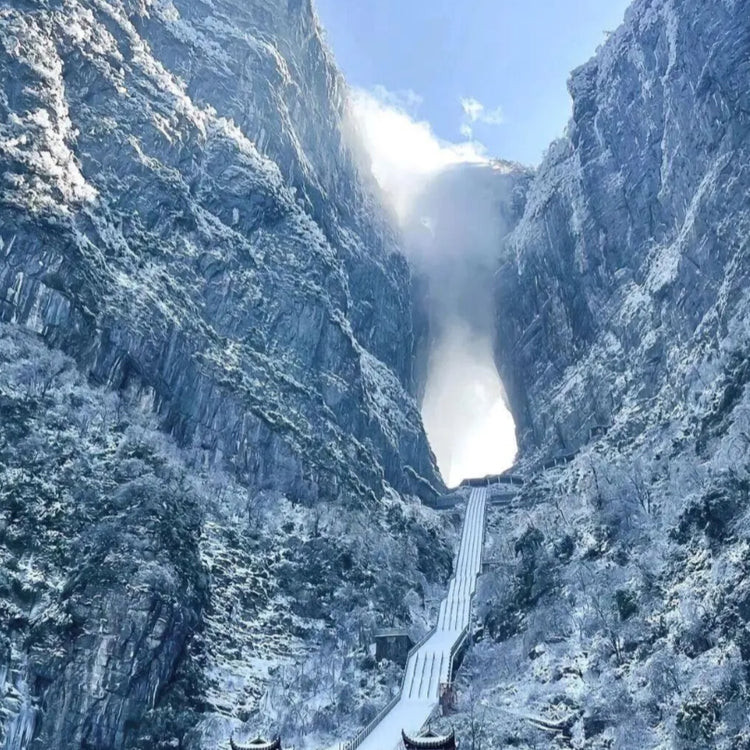 1-Day Tianmen Mountain Private Tour | Heaven’s Gate & Glass Skywalk